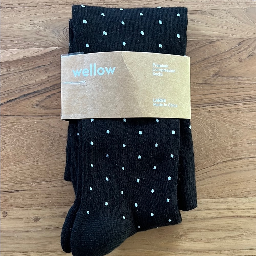 Wellow Black Polka Dot Compression Socks Large NWT